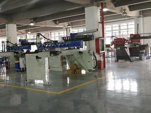 Workshop perakitan untuk mesin gasket dispenser