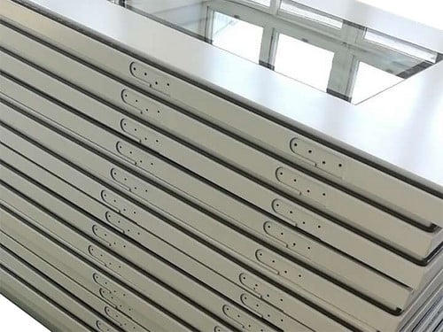 Gasket sealing pada pintu ruangan bersih