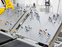 Sistem FIPFG dengan Pretreatment Plasma dan Robot Ganda